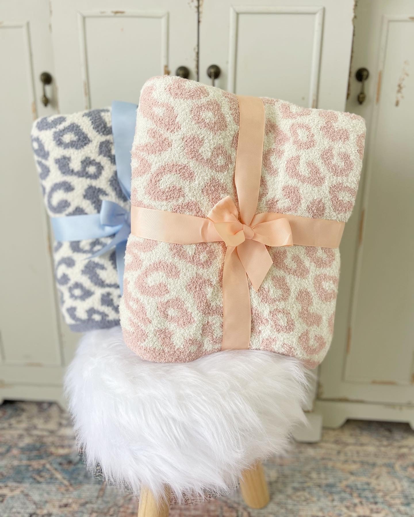 FUZZY LEOPARD THROW BLANKET