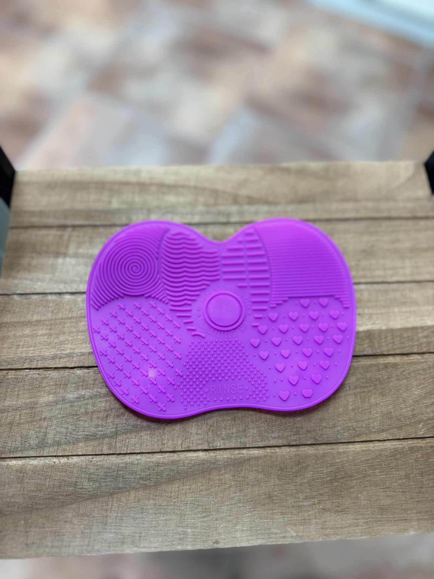 MAKEUP BRUSH CLEANING MAT